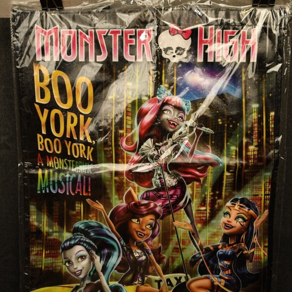 2015 San Diego Comic Con Monster High Boo York Musical Swag Bag Sealed